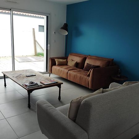 Maison 3 Chbres 3 Etoiles St Gilles X De Vie 생 질 크루아 드 비 외부 사진