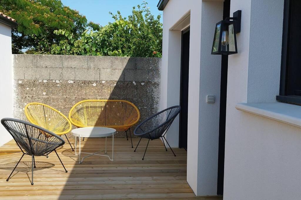 Maison 3 Chbres 3 Etoiles St Gilles X De Vie 생 질 크루아 드 비 외부 사진